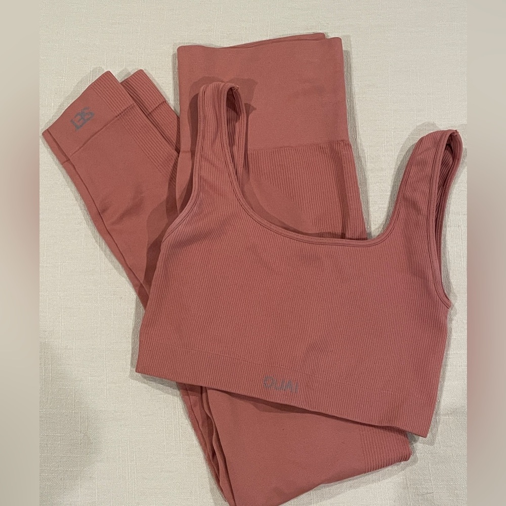 SET Active Ouai Leggings and Top Set